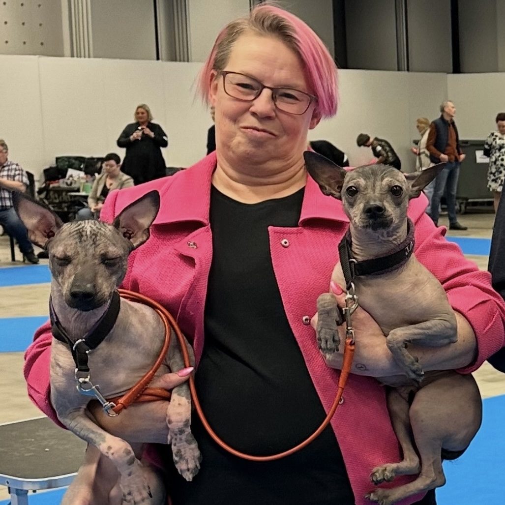 Mia – Ägare & hundfrisör